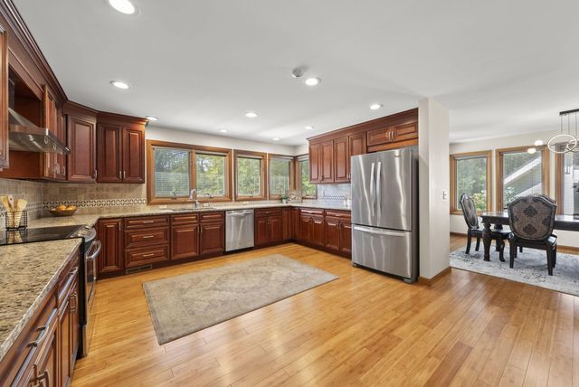 1380 Abbotsford Green Drive, Powell, OH 43065