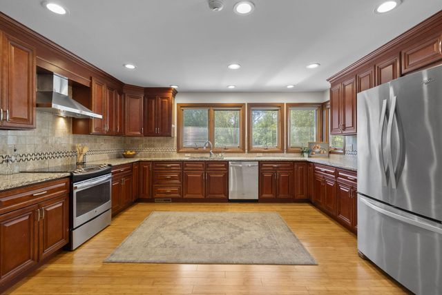 1380 Abbotsford Green Drive, Powell, OH 43065
