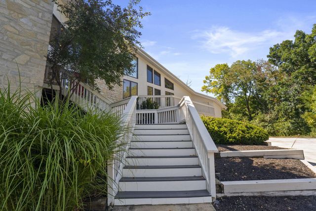 1380 Abbotsford Green Drive, Powell, OH 43065