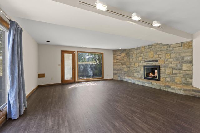 1380 Abbotsford Green Drive, Powell, OH 43065