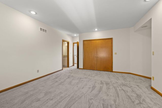 1380 Abbotsford Green Drive, Powell, OH 43065