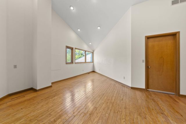1380 Abbotsford Green Drive, Powell, OH 43065