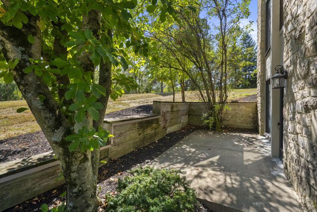 1380 Abbotsford Green Drive, Powell, OH 43065
