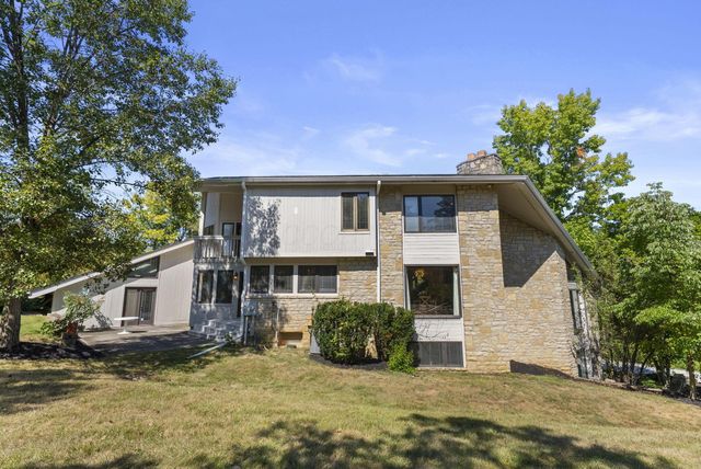 1380 Abbotsford Green Drive, Powell, OH 43065