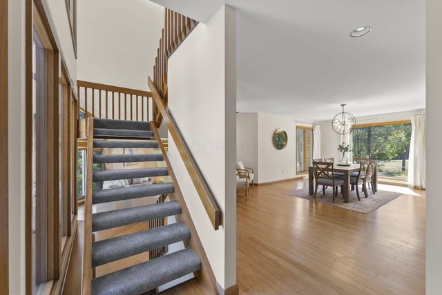 1380 Abbotsford Green Drive, Powell, OH 43065