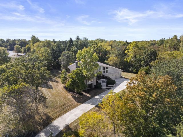 1380 Abbotsford Green Drive, Powell, OH 43065