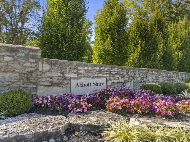 1380 Abbotsford Green Drive, Powell, OH 43065