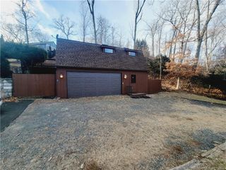 8 Lake Road, Danbury, CT 06811