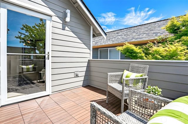 2447 NW 62nd Street, Seattle, WA 98107