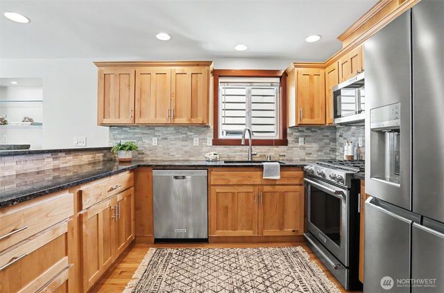 2447 NW 62nd Street, Seattle, WA 98107