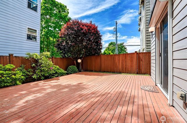 2447 NW 62nd Street, Seattle, WA 98107