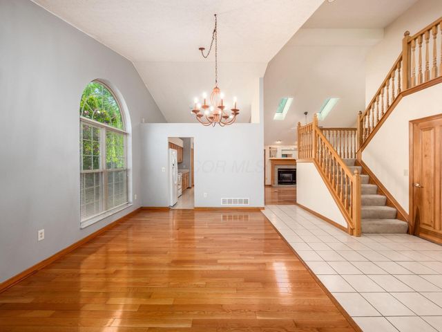 6380 Rossmore Lane, Canal Winchester, OH 43110