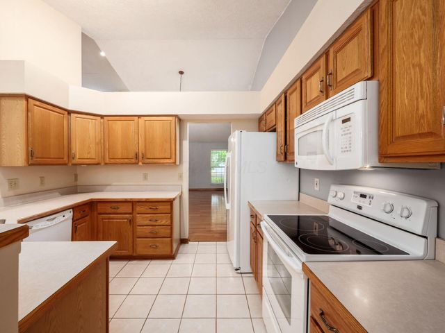 6380 Rossmore Lane, Canal Winchester, OH 43110