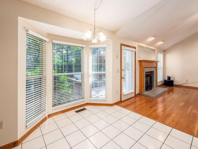 6380 Rossmore Lane, Canal Winchester, OH 43110