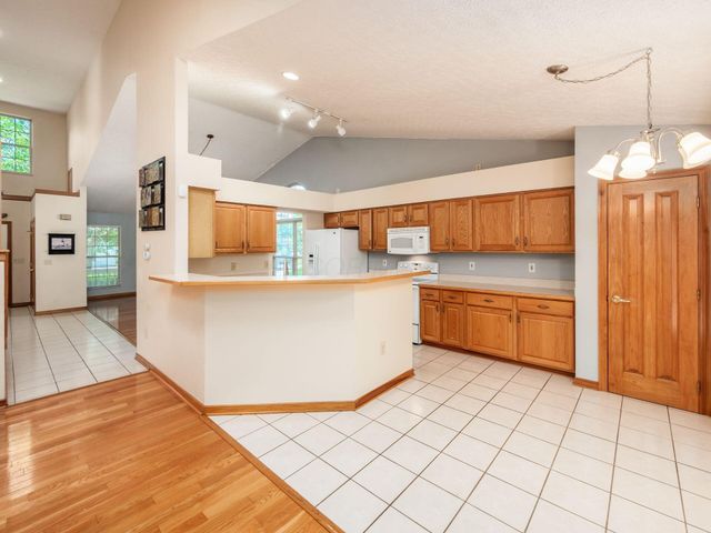 6380 Rossmore Lane, Canal Winchester, OH 43110