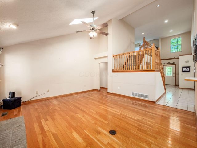 6380 Rossmore Lane, Canal Winchester, OH 43110