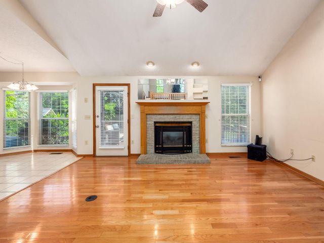 6380 Rossmore Lane, Canal Winchester, OH 43110