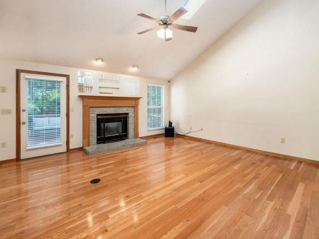 6380 Rossmore Lane, Canal Winchester, OH 43110