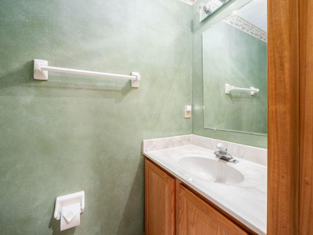 6380 Rossmore Lane, Canal Winchester, OH 43110
