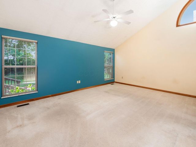 6380 Rossmore Lane, Canal Winchester, OH 43110