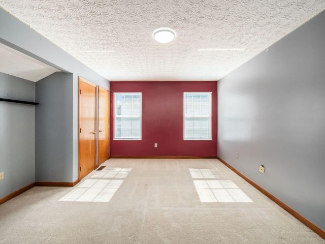 6380 Rossmore Lane, Canal Winchester, OH 43110