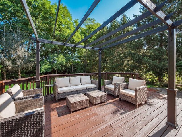 6380 Rossmore Lane, Canal Winchester, OH 43110
