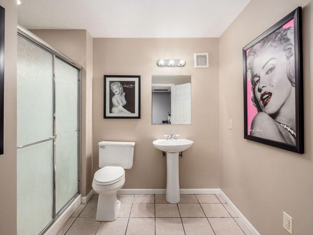6380 Rossmore Lane, Canal Winchester, OH 43110