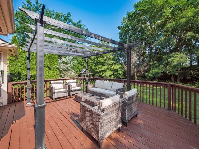 6380 Rossmore Lane, Canal Winchester, OH 43110