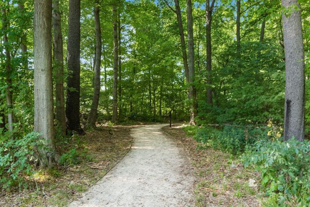 6380 Rossmore Lane, Canal Winchester, OH 43110