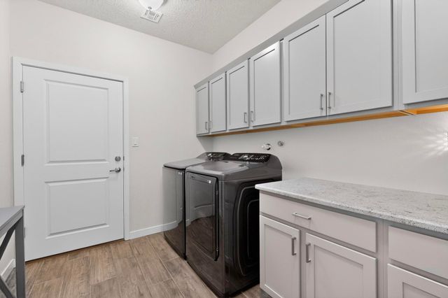 3219 Ilford Road NE, Rio Rancho, NM 87144