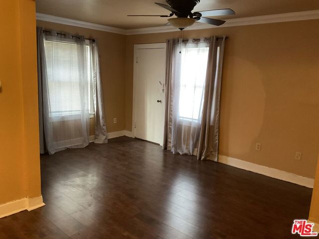 2068 S Hobart Boulevard, Los Angeles, CA 90018