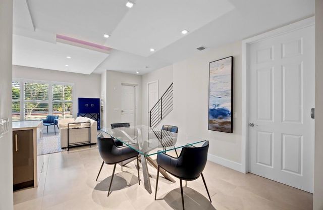 2609 NE 14th Ave 107, Wilton Manors, FL 33334