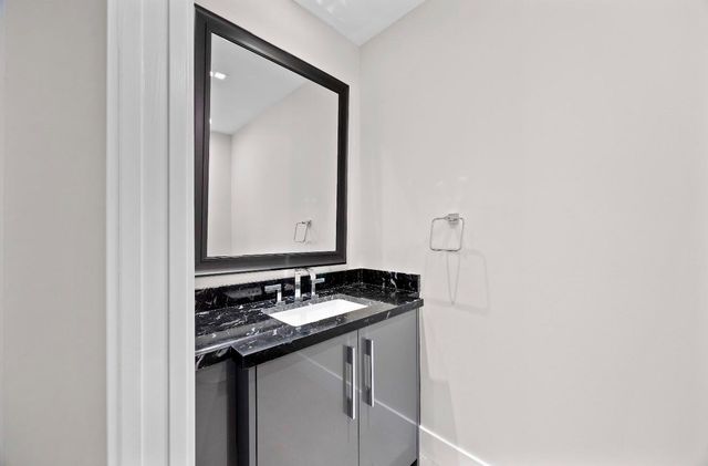 2609 NE 14th Ave 107, Wilton Manors, FL 33334