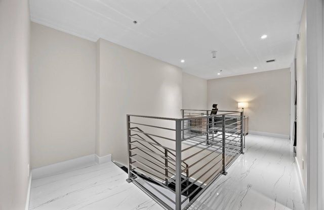 2609 NE 14th Ave 107, Wilton Manors, FL 33334