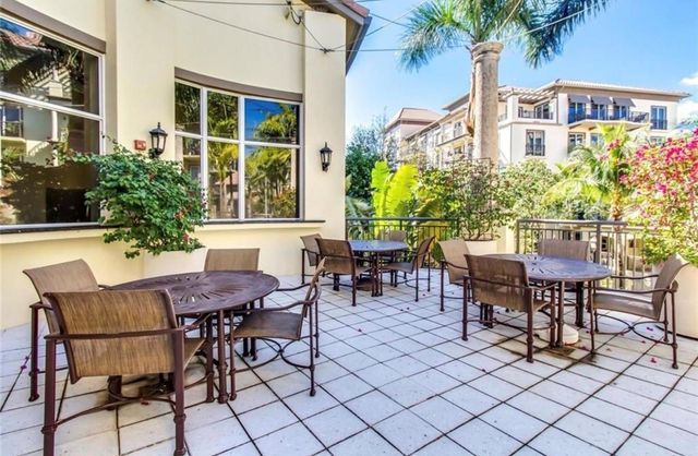 2609 NE 14th Ave 107, Wilton Manors, FL 33334