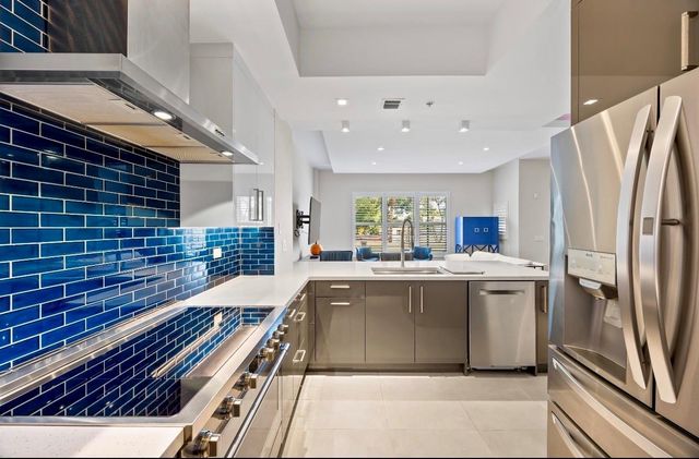 2609 NE 14th Ave 107, Wilton Manors, FL 33334