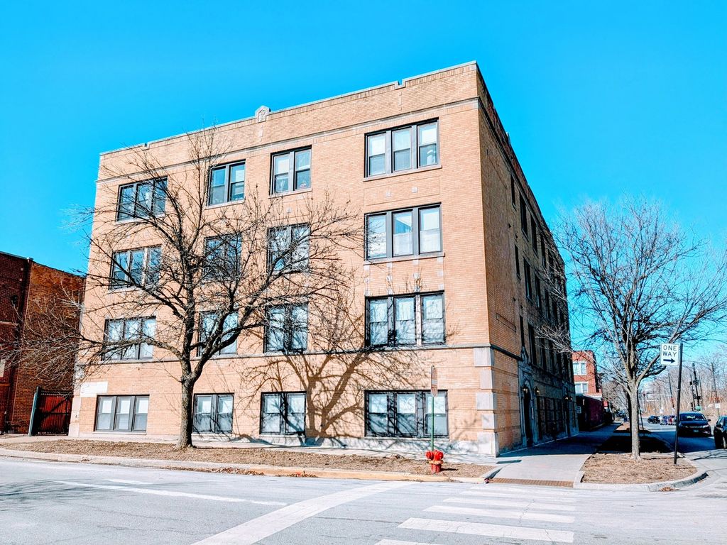 6146 N Ravenswood Avenue 3E, Chicago, IL 60660