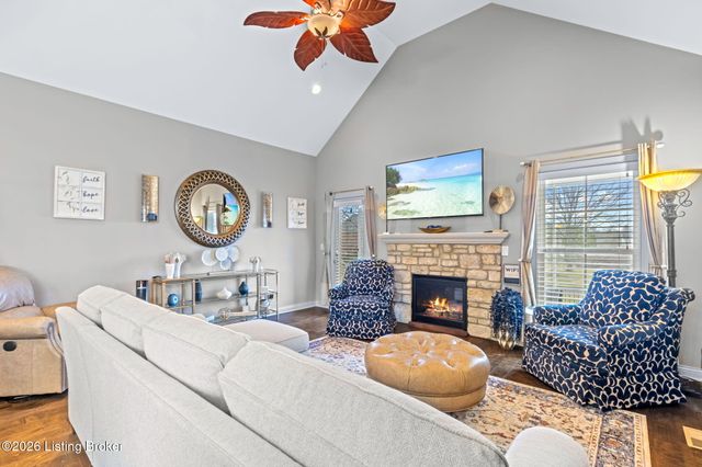 8818 Stara Way, Jeffersontown, KY 40299