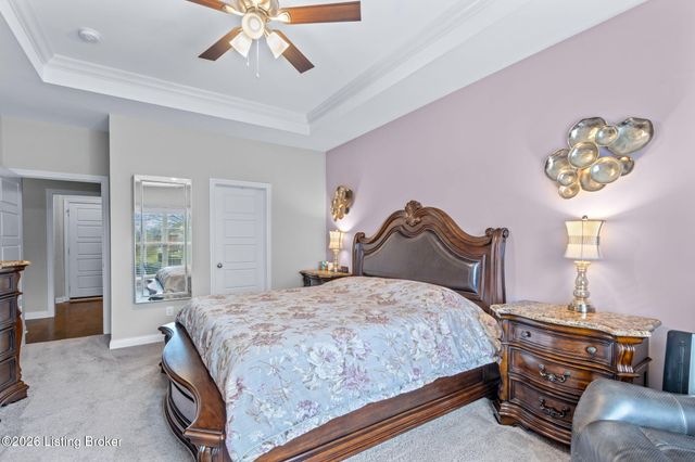 8818 Stara Way, Jeffersontown, KY 40299