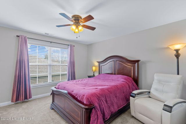 8818 Stara Way, Jeffersontown, KY 40299