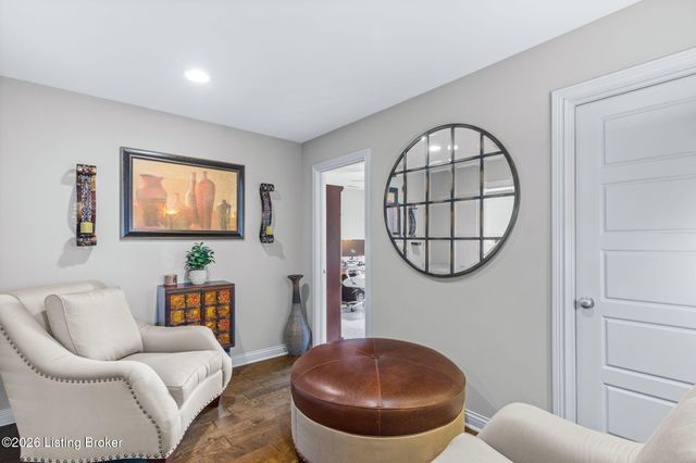 8818 Stara Way, Jeffersontown, KY 40299