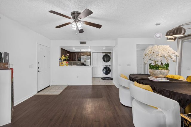4151 N Haverhill Road 1504, West Palm Beach, FL 33417