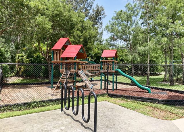 4151 N Haverhill Road 1504, West Palm Beach, FL 33417