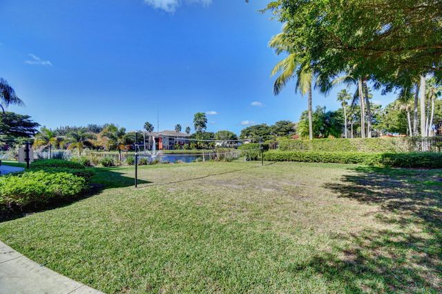 4151 N Haverhill Road 1504, West Palm Beach, FL 33417