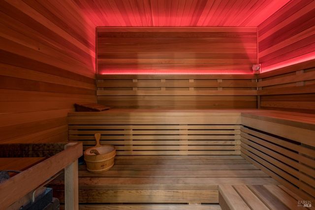 1101 Hedgeside Ave, Napa, CA 94558