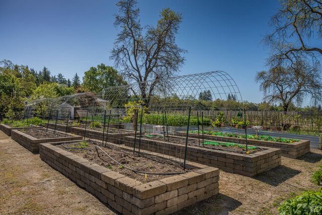 1101 Hedgeside Ave, Napa, CA 94558