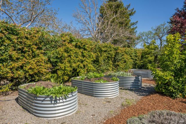 1101 Hedgeside Ave, Napa, CA 94558