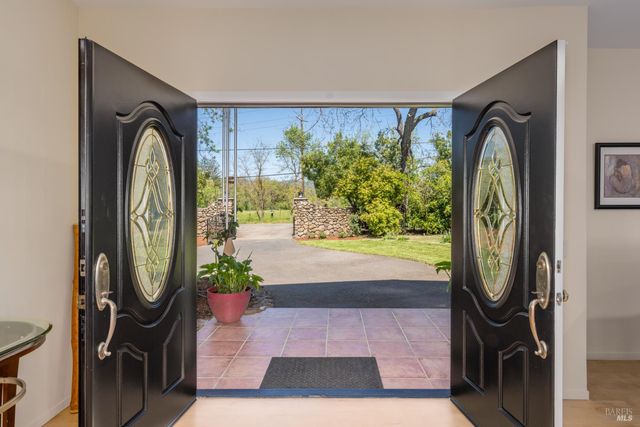 1101 Hedgeside Ave, Napa, CA 94558