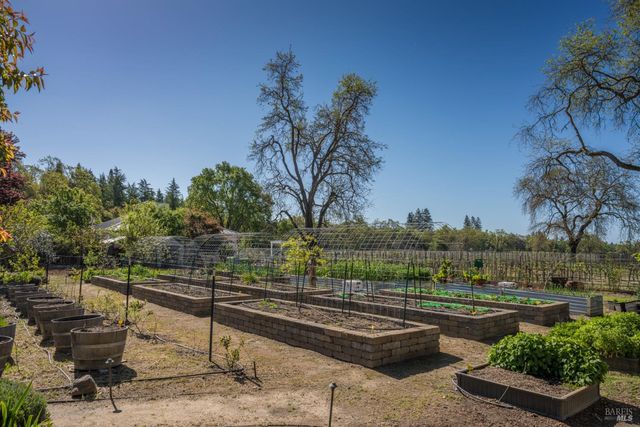 1101 Hedgeside Ave, Napa, CA 94558