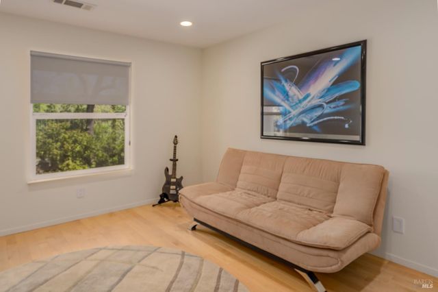 1101 Hedgeside Ave, Napa, CA 94558